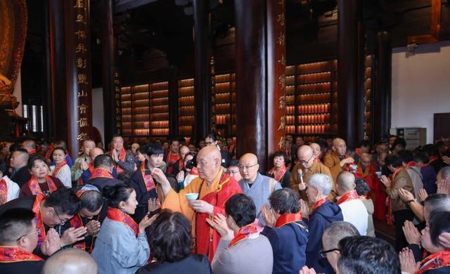 越扒越有！少林寺刚被调查不久，灵隐寺也上了热搜，方丈生活被曝