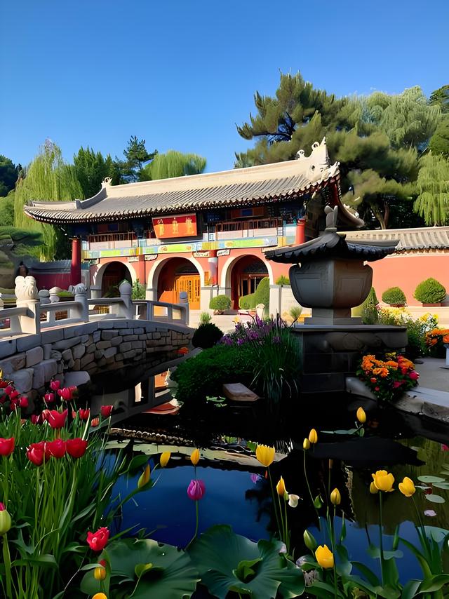 《金陵一对. 联连中国》上联: 潭柘气吞太行脉飘幽州；