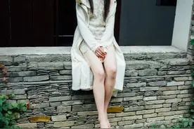 【已完结】我妈刚埋，我爸就带着私生女上门了。图片