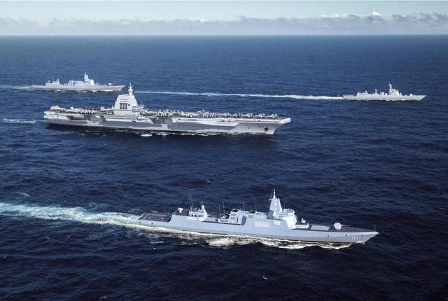 高市早苗后悔也晚了，一个噩耗传来，055万吨舰带队开进日本海？