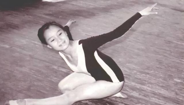 她5次上春晚，被恩师夺初夜，自杀未遂不幸流产，57岁却无人敢娶