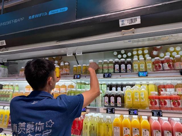 十年探路，盒马“成年”