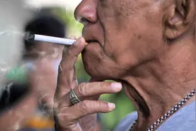 戒烟的惊人效果！研究发现：戒烟10年以上，死亡率接近从未吸烟者图片