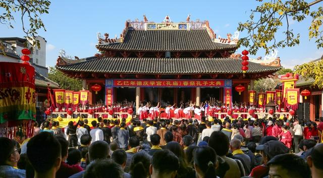 攻狮子、大巡游……元宵节，来德庆狂欢一整日！