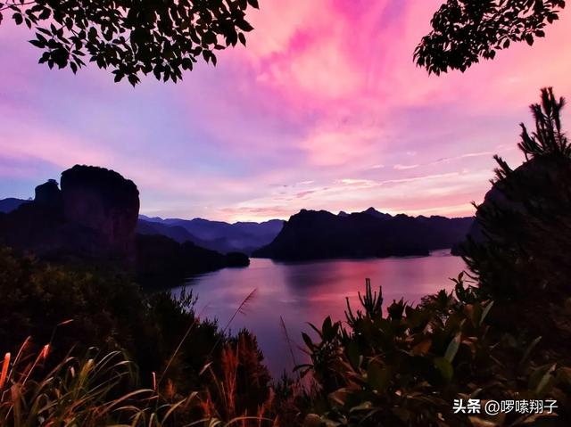 中国唯一被封禁了千年的山脉，任何人不得入内，山水景色不输桂林