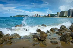 广东最干净的十个海滩 1.阳江大角湾 2.惠州巽寮湾 3.深圳西涌图片