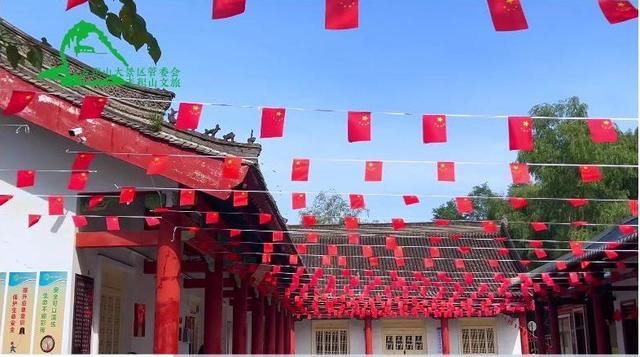 国庆红妆映麦积 烟雨朦胧醉游人麦积山大景区开启国庆文旅盛宴