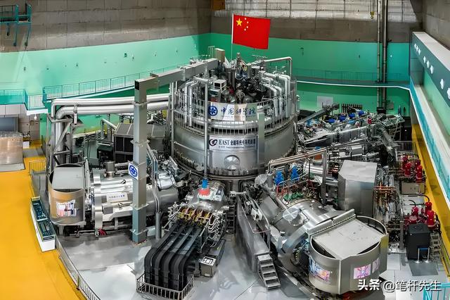 合肥科学岛吊400吨“大家伙”！误差2毫米，中国抢占核聚变制高点