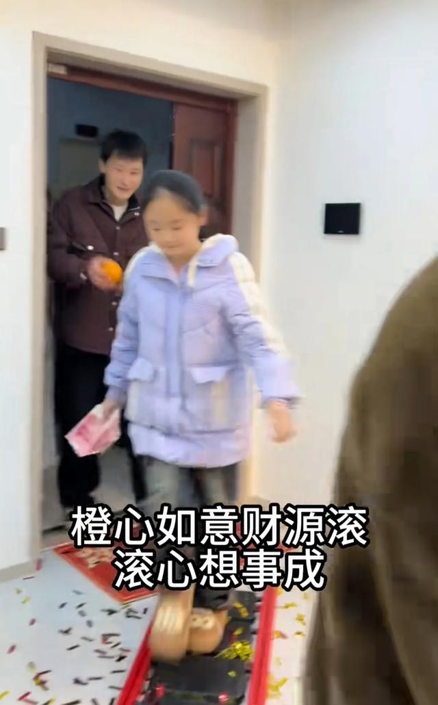 大兵全家总动员，直播带货啥效果？一家出这么多主播，效益如何？