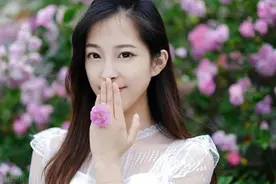 我出差半年后回家，发现家里住上了陌生人，得知真相后我痛哭流涕图片