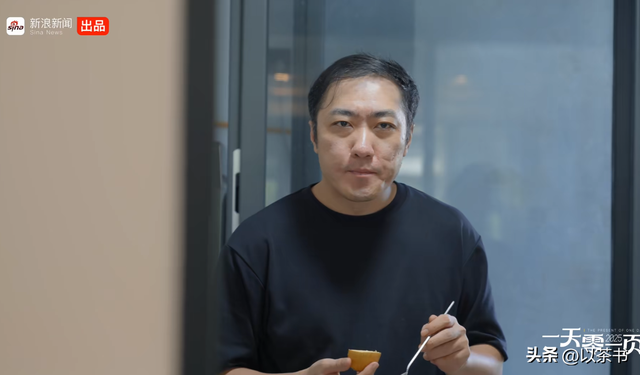 离开董明珠，王自如自曝欠债一个亿，李嘉诚说的话含金量还在上升