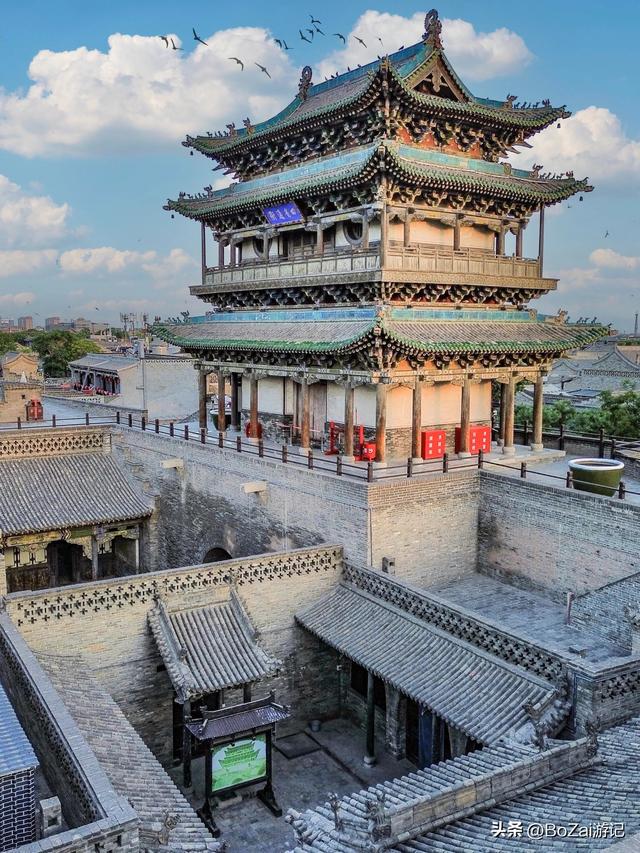 平遥晨记：在青石板的褶皱里，接住千年的第一缕光