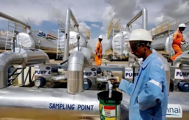 特朗普一声令下，美军从天而降，英国出兵了	，考验普京的时候到了