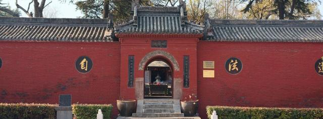 洛阳吕祖庙：女人拔掉别人的香，插上了自己的！最好的祈福是善良