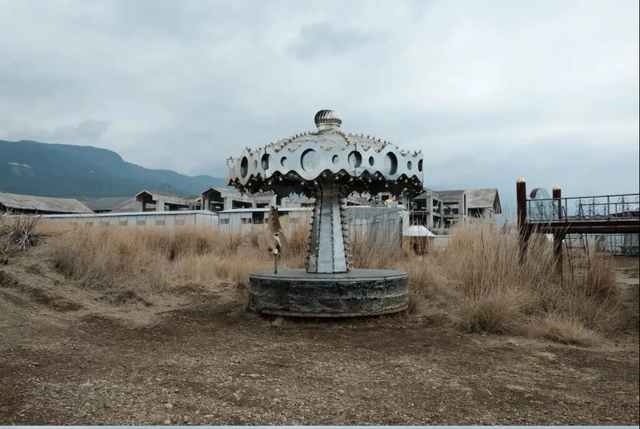 丽江“儿童乐园”爆红翻车：这样的乐园孩子敢去？游客：不好评价