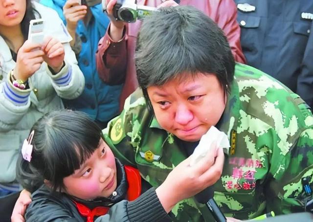 贪污上亿、假慈善？被实名举报的韩红，终于明白她终身不嫁的原因