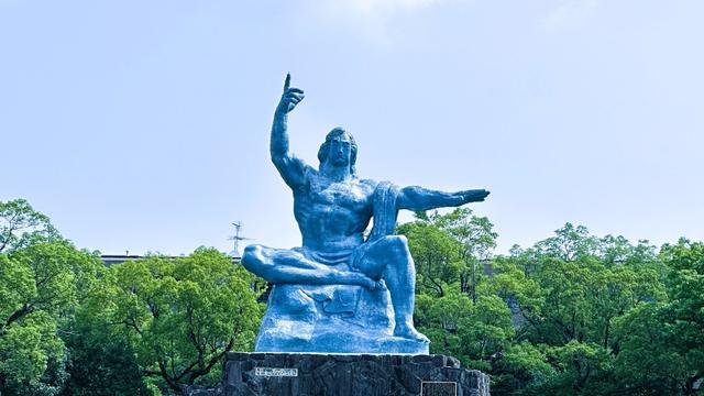 游览日本长崎和平公园有感