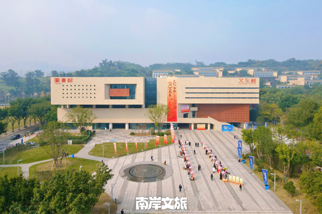 离不开的南岸 | 我在262.41平方公里的“家”里，一觉醒来！