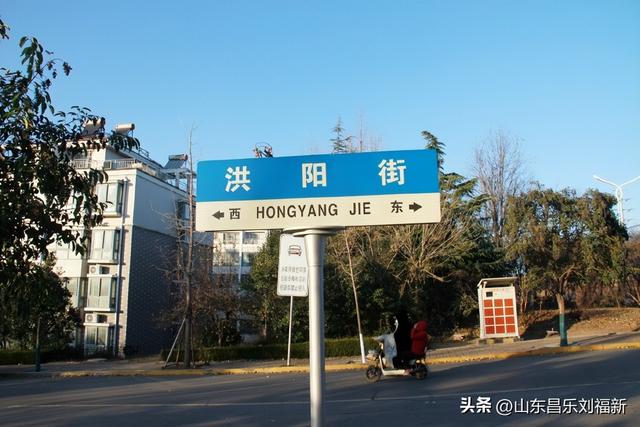 小区1号楼停电·徒步下楼·逛一圈的趣事