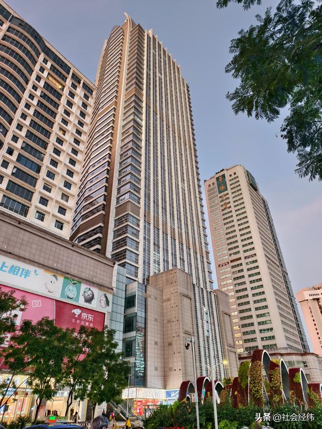 春城夜宴！昆明南屏街 —— 逛吃赏景的全国示范步行街