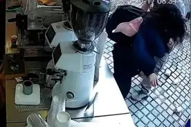 Manner又出事！一男店员打女顾客，企业应该为冲突频发负责图片