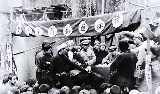 4年剿匪260万，为什么只有新中国剿匪成功了？看看伤亡就懂了