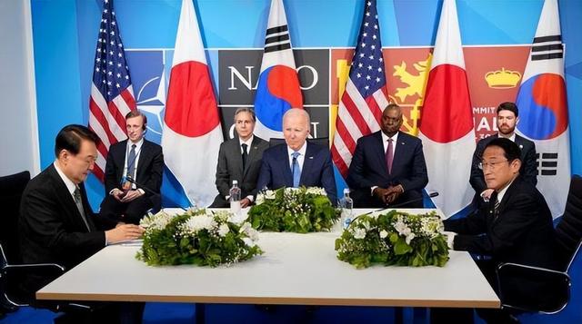 俄乌和谈又陷僵局！特朗普对乌下最后通牒，以乌领土换国家安全