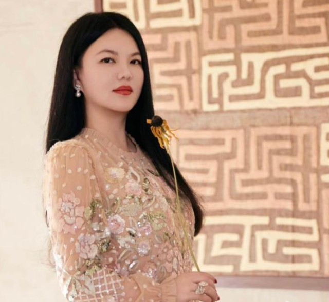 全网封禁仅7天，李湘"私生活"被扒	，原来她从不像表面那么简单