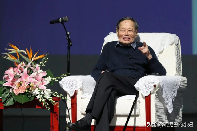王宫保透露：杨振宁告别式时间确定，地点在八宝山，和邓稼先一样