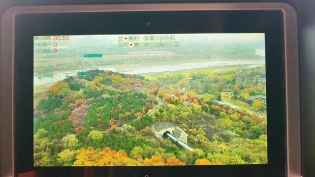 永定塔九层上新啦！观光望远镜带你 “一键拉近” 山河盛景，解锁北京全景视角～