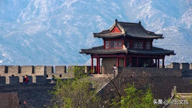 河北最被低估的旅游度假地，品国宴葡萄酒，泡稀有疗养温泉，住长城脚下的千年古村，北京高铁1小时就能直达