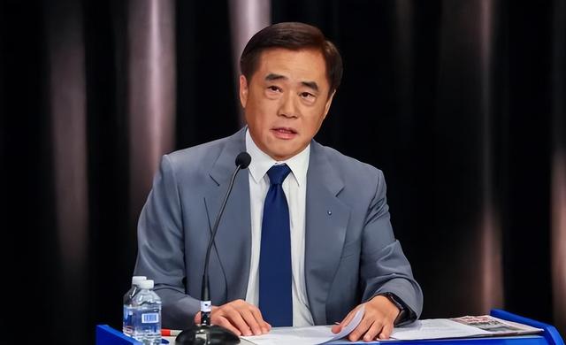 国民党主席选举杀出“黑马	”，洪秀柱一锤定音，谋求两岸统一