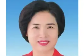 美女荆州市长的信息被删除，这是不是意味着她腐败了？图片