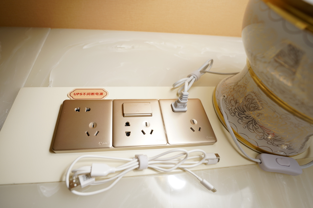 汉爵酒店，您旅途中温暖的家