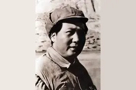 7首革命伟人诗词代表作：毛主席、陈独秀、瞿秋白当仁不让前三图片