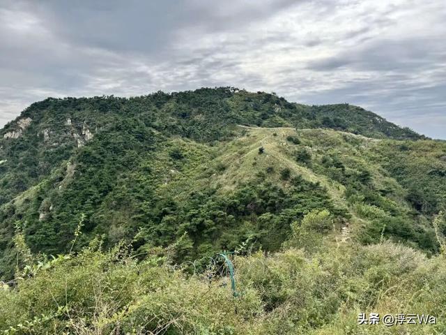 ​​​忍着胸上方肋骨的疼痛，爬了个齐长城，累计拔高900+，走了13公里