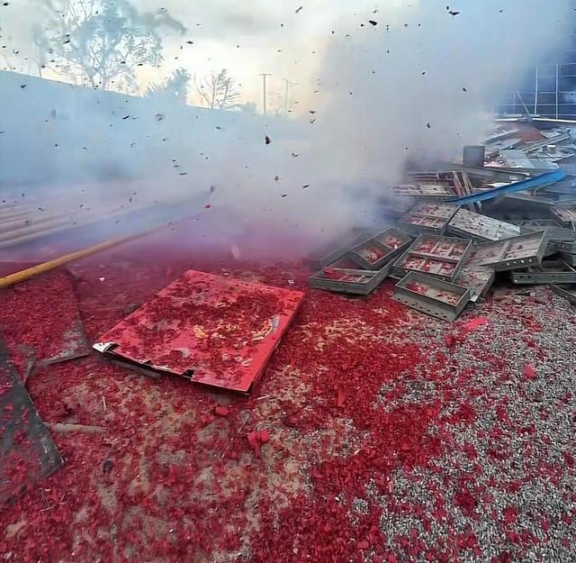 全红婵爸妈也没想到，别墅刚封顶，一家人就走上了大衣哥的老路