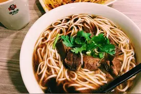 李先生加州牛肉面（牛肉汤、鸡鲜汤）制作方法图片