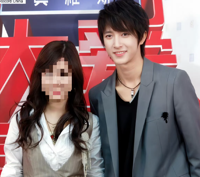 捞金？41岁舞都跳不动还开演唱会	，本想回馈粉丝，全网却恶评如潮