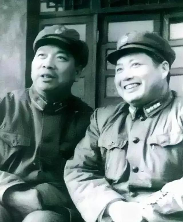 毛主席坚决不让北京卫戍区司令吴忠，兼任北京军区副司令，为何？