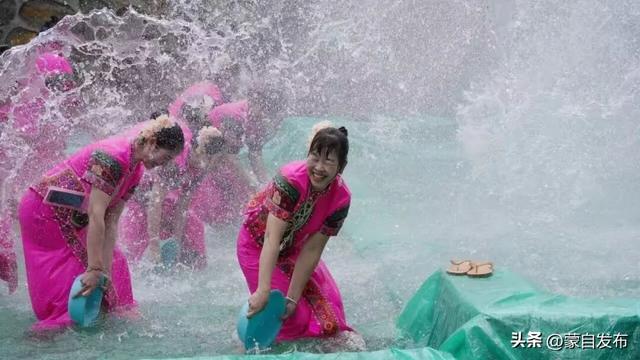来红河过泼水节啦！攻略快收藏→