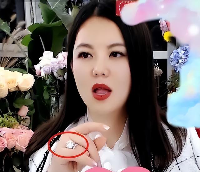 被禁止关注不到24小时，李湘被扒底朝天	，高调炫富仅是冰山一角