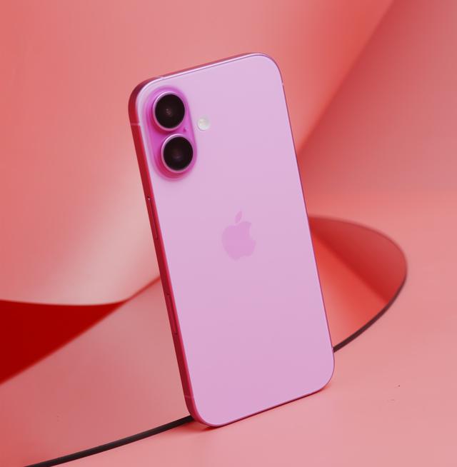 上半年手机市场风云：华为小米领跑，苹果iPhone16系列表现几何？