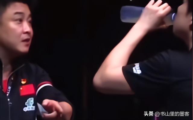 王皓憔悴苍老，两鬓发白，全力托举王楚钦，自己的两个儿子顾不上