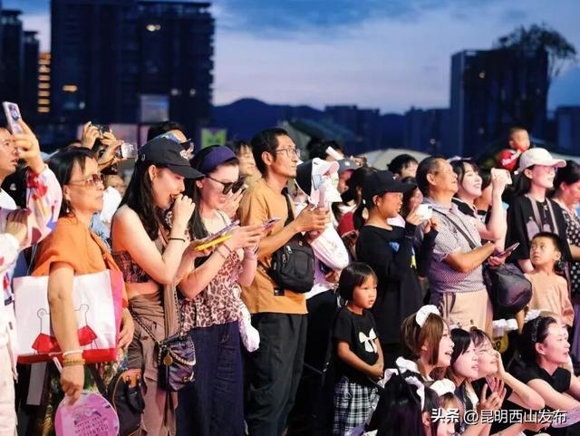 声影跃动在西岸｜这个国庆西山除了玩“火”，还有超燃音乐会