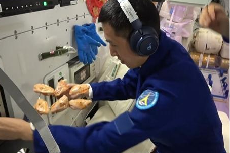 美对华选定新战场，反被中国先将一军，NASA：绝不让中国领先