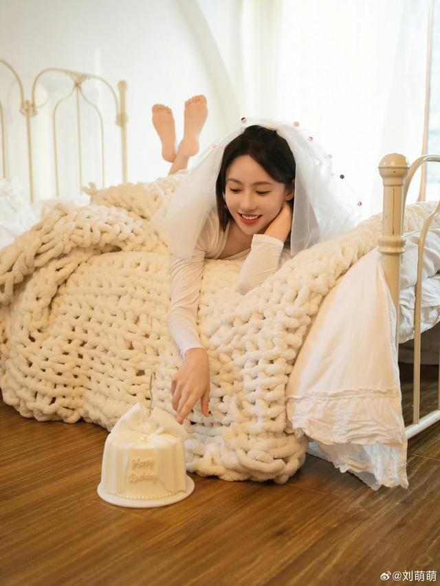 美图福利(17)，林允、杨幂、卢昱晓、宋雨琦、李一桐、孔雪儿