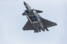 美国曾忽悠中国放弃歼20制造！美专家：中国歼20是F35克星图片