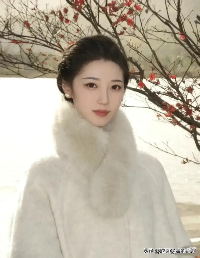 河北沧州一校花太漂亮 身高177CM 体重55公斤 五官精致到无懈可击！