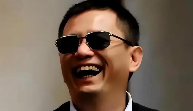 陪玩陪睡只是冰山一角，认干爹，舔手指，拜高踩低，实在荒唐！